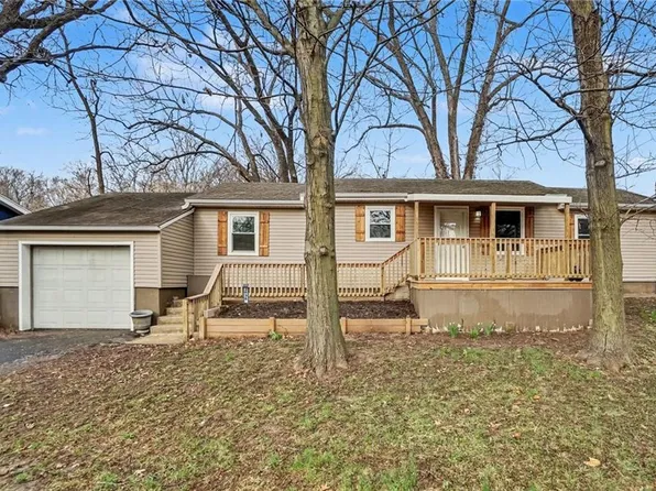 3636 NE Antioch Rd, Kansas City, MO 64117