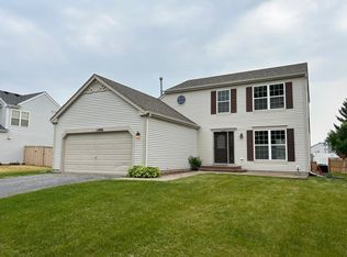 11890 Blue Bayou Dr, Huntley, IL 60142