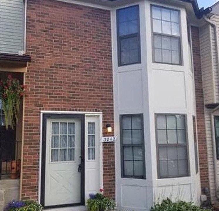 1st image of 3042 Debra Ct #1