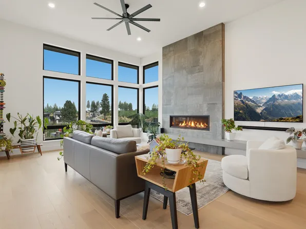 3219 NW Strickland Way, Bend, OR 97703