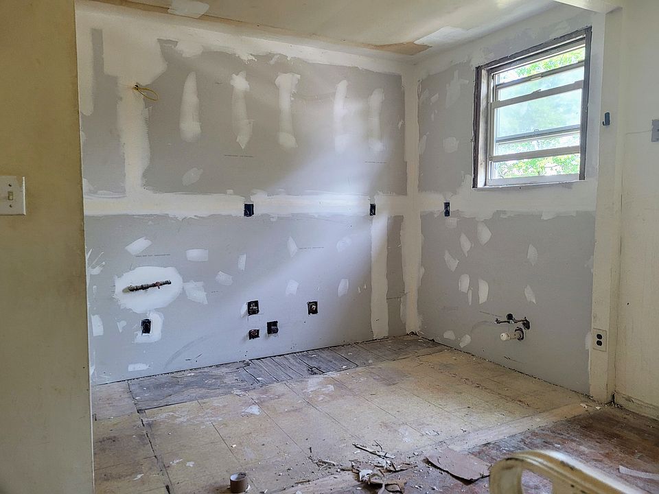 2nd image of 44 Iozia Ter #B