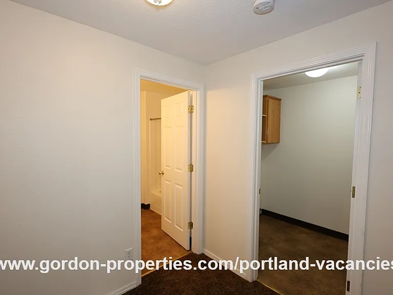 5254 SE 73rd Ave — Photo 24