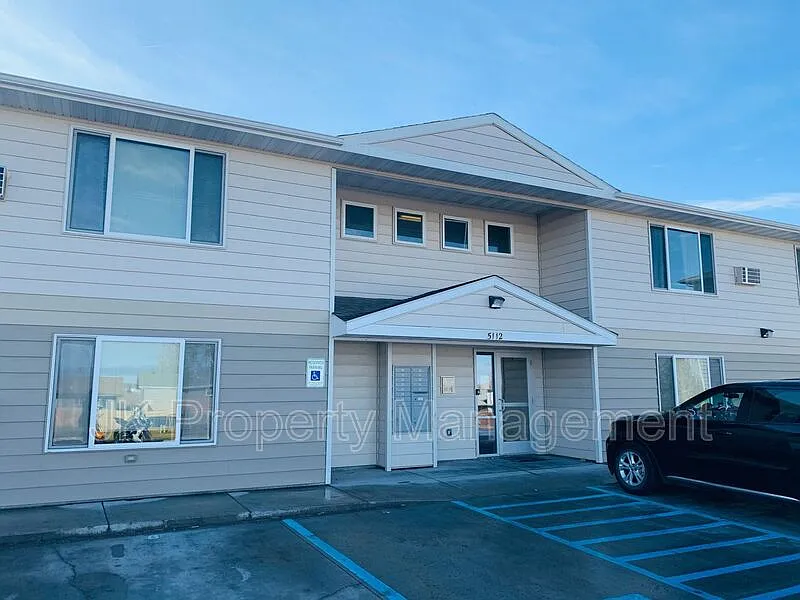3 bed, 2.0 bath, 1000 sqft, $1,295 — Photo 1