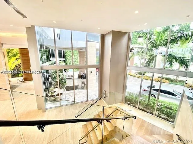 16385 Biscayne Blvd #702 — Photo 34