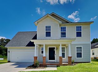 832 Raindrops Rd, Gastonia, NC 28054