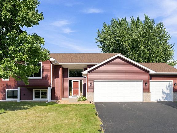 2nd image of 805 Daniel Dr