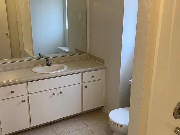 16221 Apple Valley Rd — Photo 16