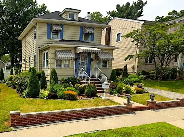 808 Maple Ave, Ridgefield Boro, NJ 07657