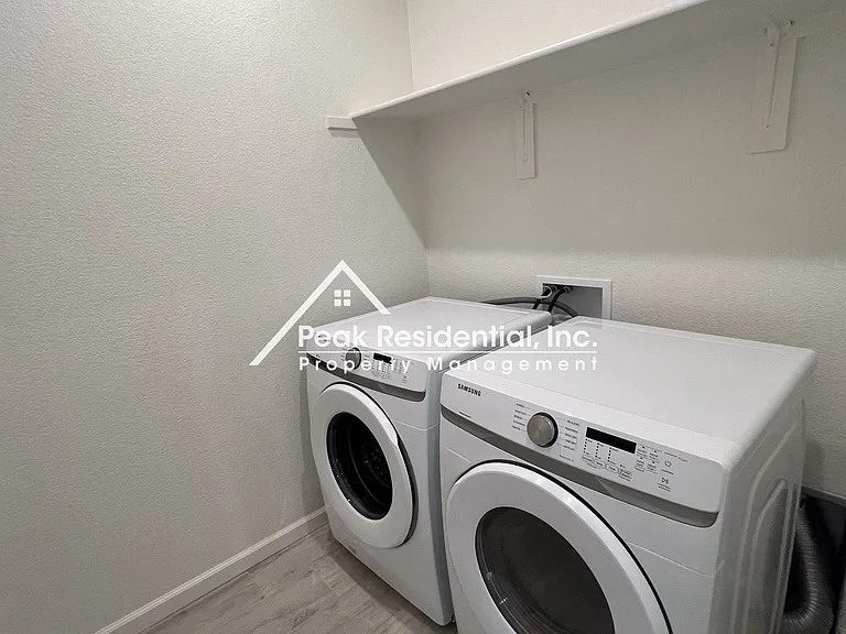 3236 Sunny Gate Ln — Photo 28