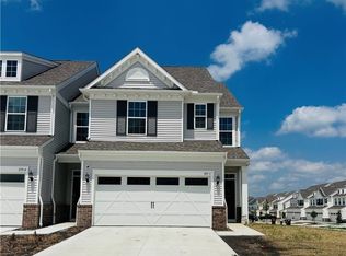 975-5 Memory Ln, Aurora, OH 44202