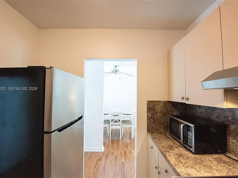 1150 Euclid Ave #205 — Photo 13