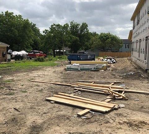 2nd image of 702 Parks Ave