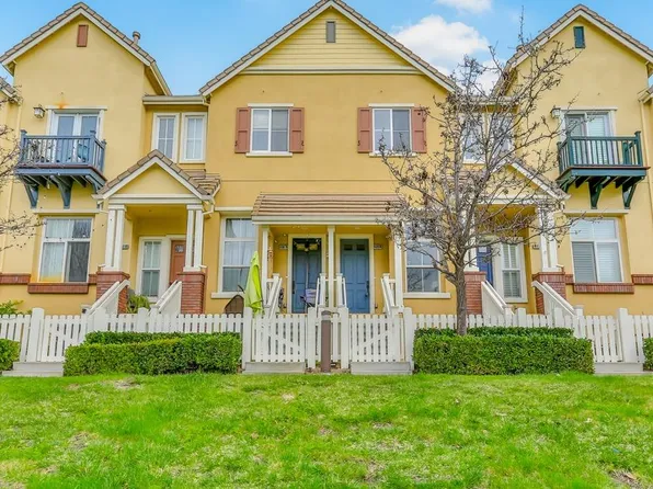 48974 Woodgrove Cmn, Fremont, CA 94539