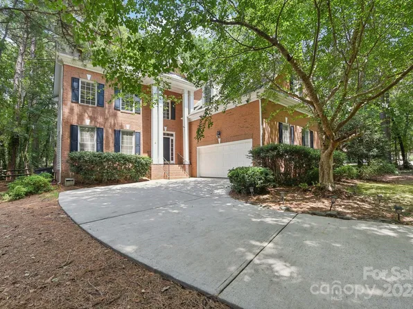 4417 Serene Ln, Charlotte, NC 28216
