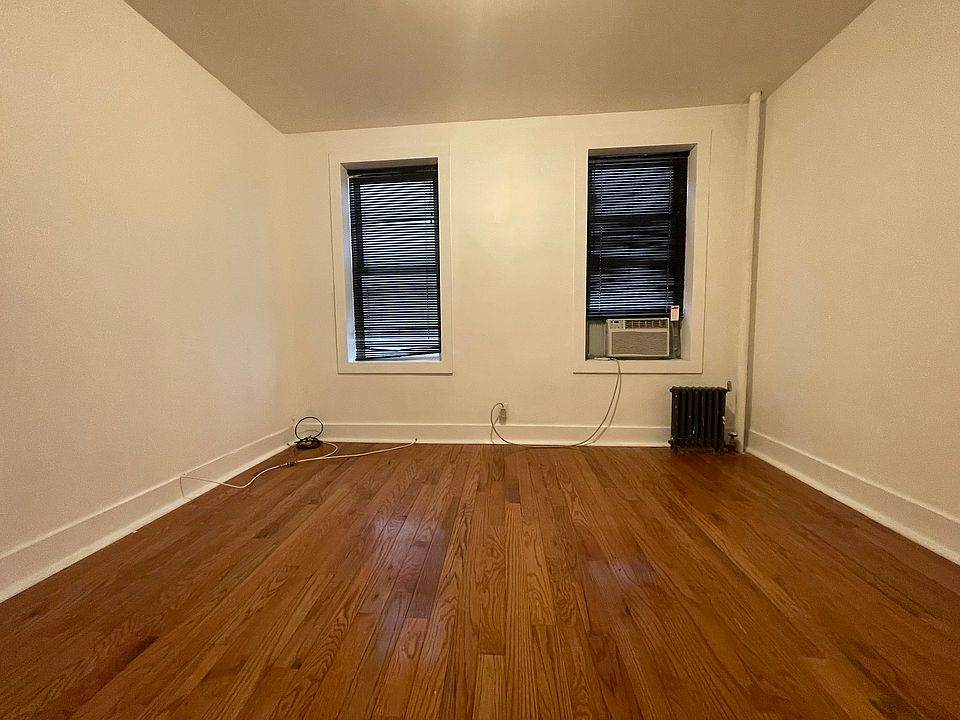 2nd image of 238 Garfield Ave #4E
