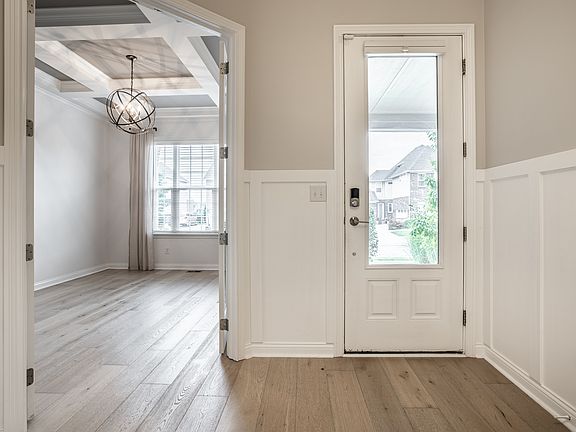 3rd image of 2790 W High Grove Cir
