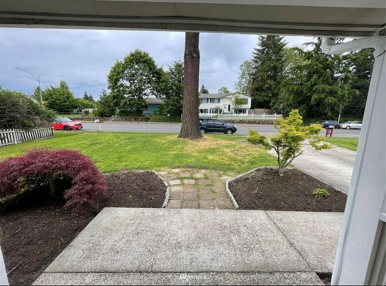 4 bed, 1.5 bath, 1596 sqft, $2,900 — Photo 4