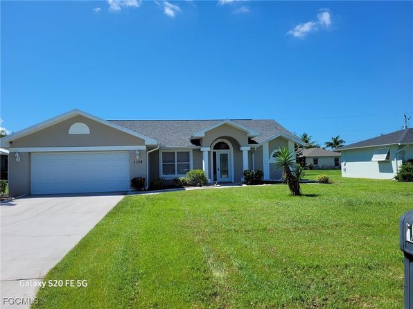 1128 SW 45th Ter