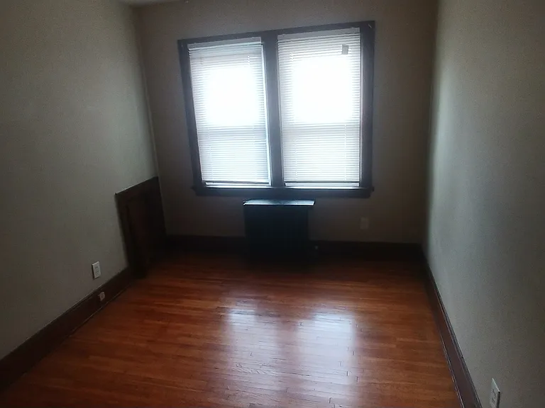 2941 Montana Ave — Photo 7