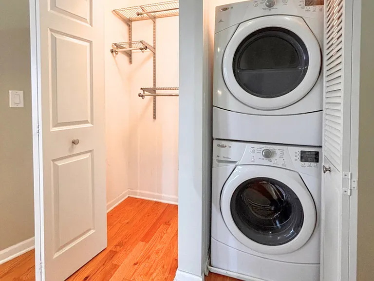 405 E Oakwood Blvd #A-2 — Photo 16