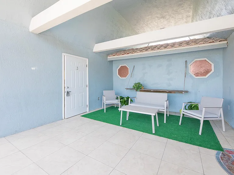 902 E Palm Ave #3 — Photo 10