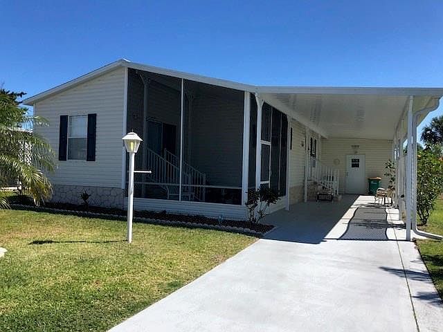 1st image of 950 Laurel Cir