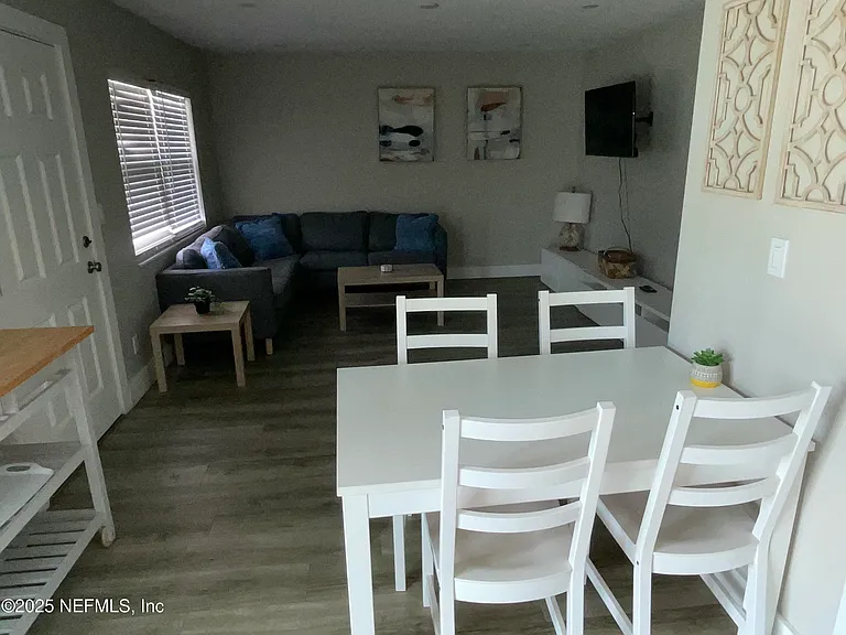 318 Arricola Ave #101 — Photo 25