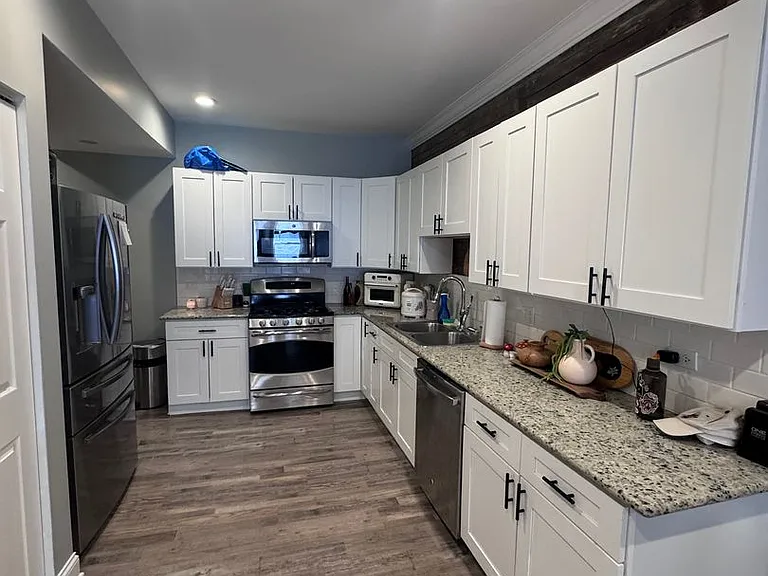160 Symphony Way — Photo 3