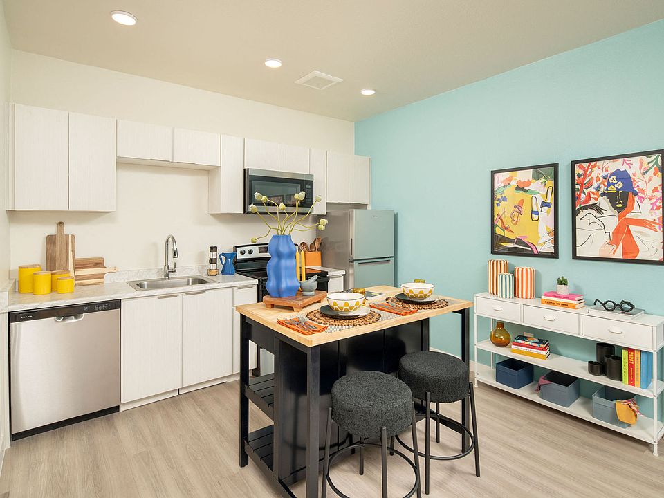 1st image of 1616 E Polk St #3115