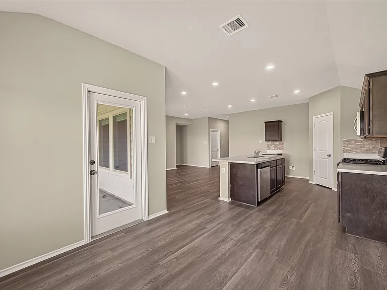 21422 Chester Cliff Ln — Photo 14