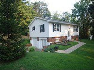 5420 Radford Rd, Athens, OH 45701