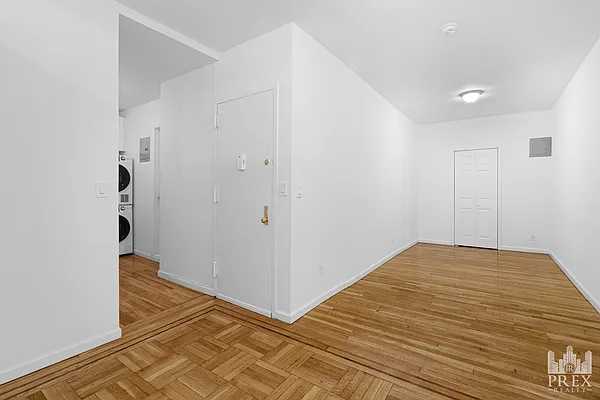 Rented by PREX Realty Corp | media 21