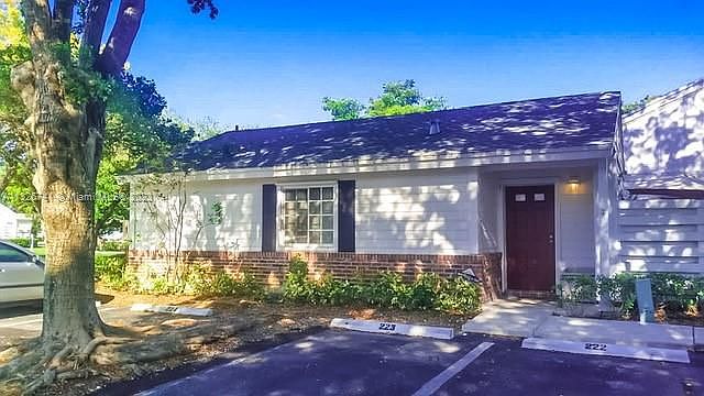1st image of 13790 SW 147th Circle Ln #19