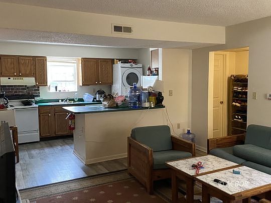 2nd image of 15 S Shafer St APT 702
