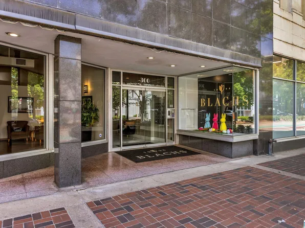 300 20th St N APT 201, Birmingham, AL 35203