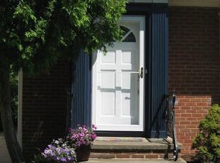 2227 Fenwick Rd, University Heights, OH 44118