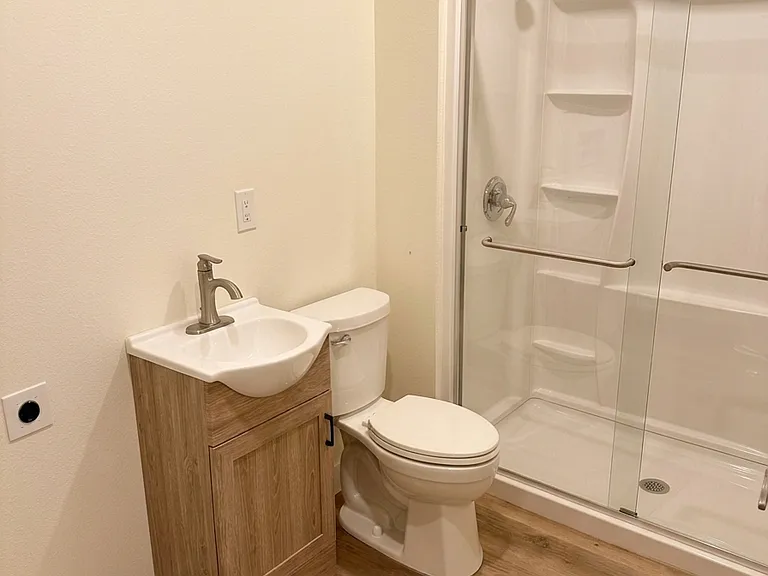 203 N Royal Pl #1 — Photo 2