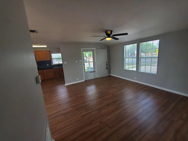 654 Santa Monica St — Photo 19