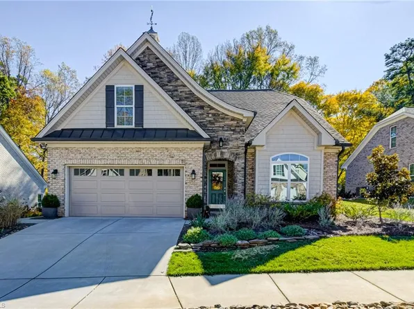 3739 Tanglewood Forest Dr, Clemmons, NC 27012