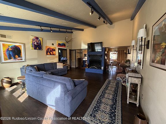 2nd image of 110 Bogie Ln Unit 3A