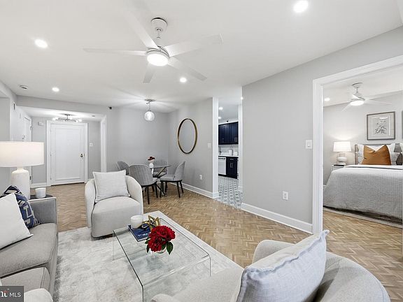 5th image of 4550 N Park Ave APT 807