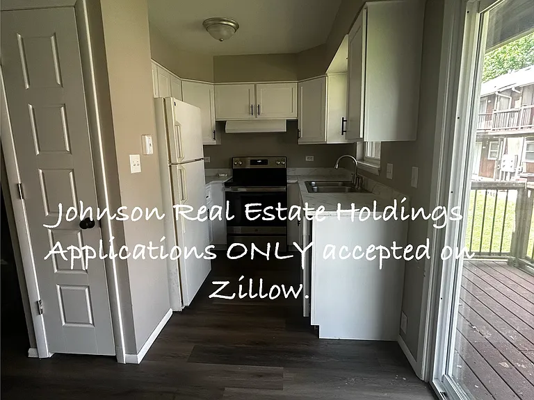 4715 SE Adams Blvd #909D — Photo 3