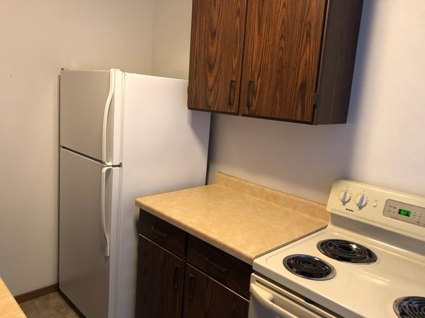 1409 S Locust Ave APT 16