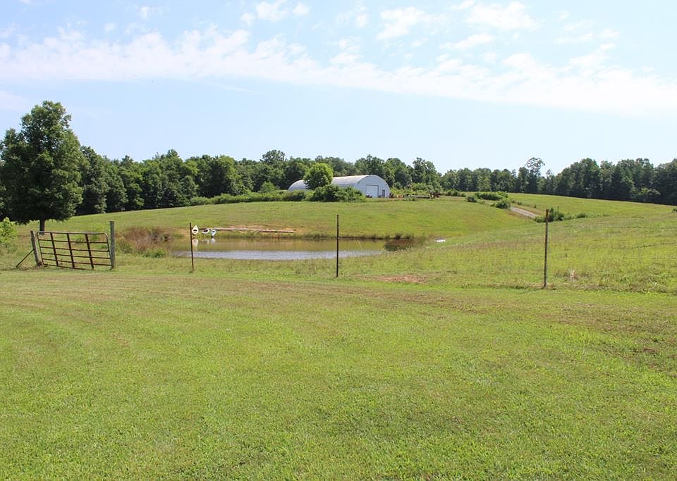 1st image of 472 Rock Island Farm Ln