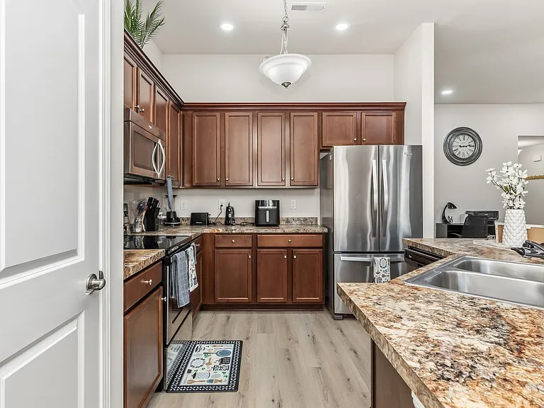 2801 McDougall Dr — Photo 10