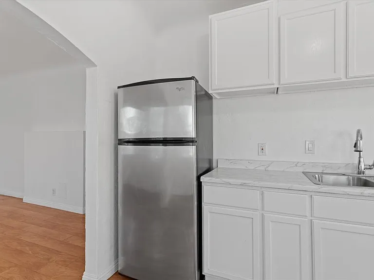 6403 1/2 S Vermont Ave #2 — Photo 7