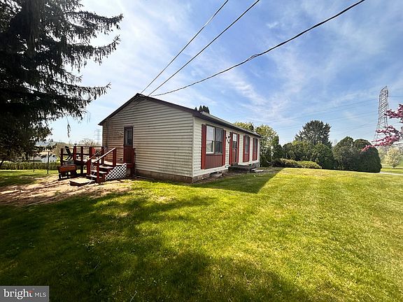 3rd image of 919 Prescott Dr
