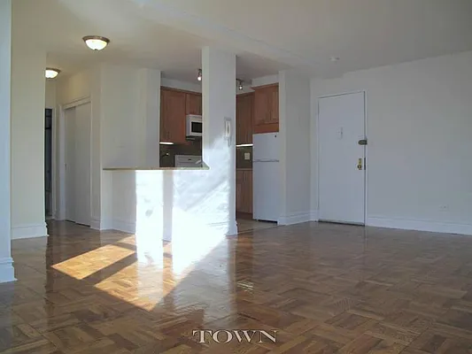 Rented by Town Residential | media 10