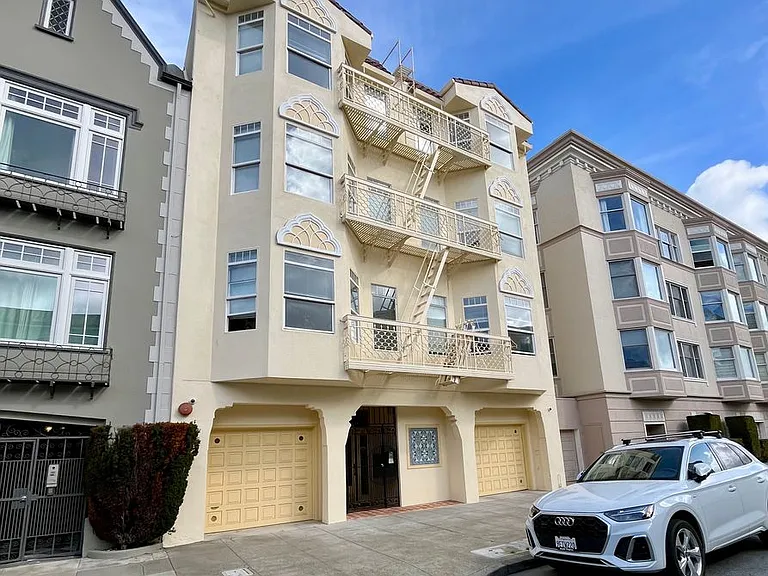 2130 Beach St #202 — Photo 16