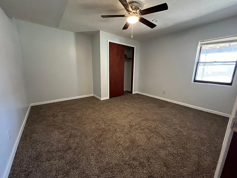 6205 Holdrege St — Photo 14